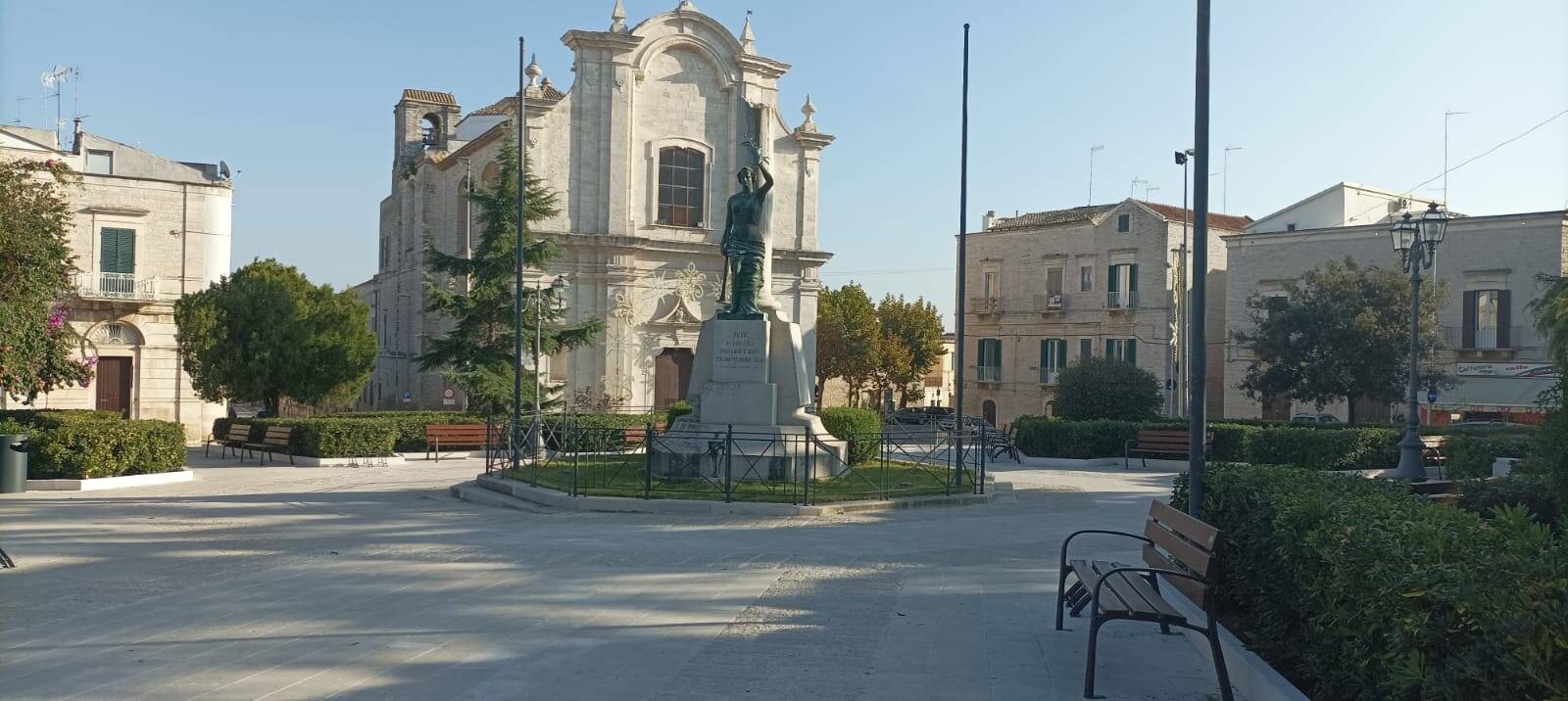 Immagine: Piazza Bovio